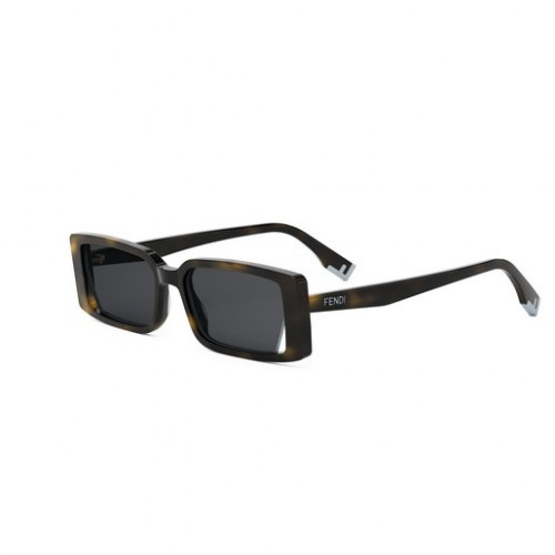 Maison Fendi FE40164I